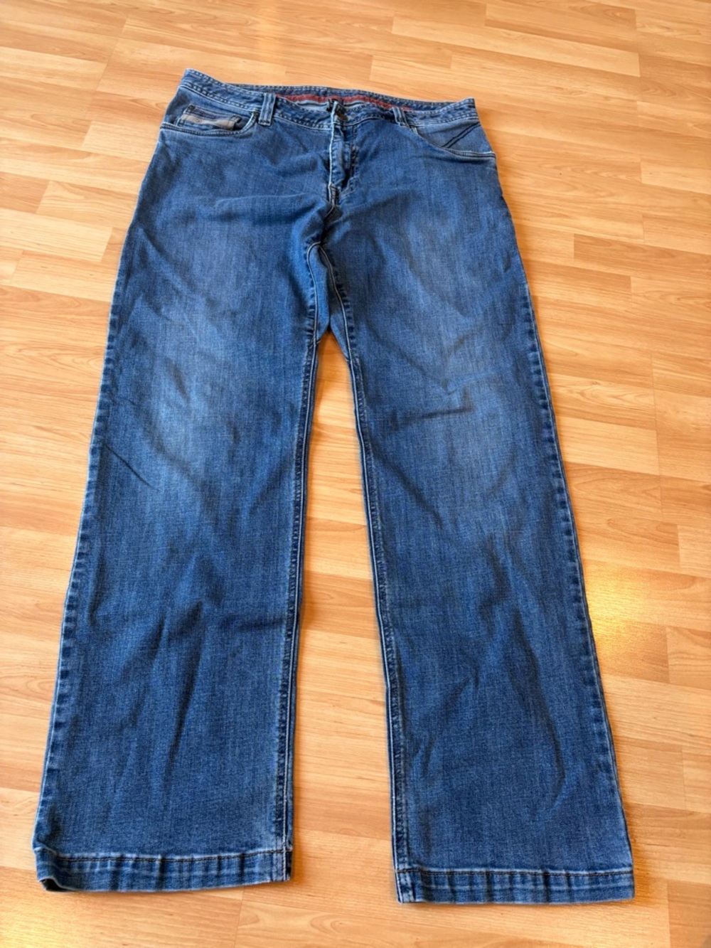 Prana Straight-Leg Breathe ‎ Jeans in Medium Blue
